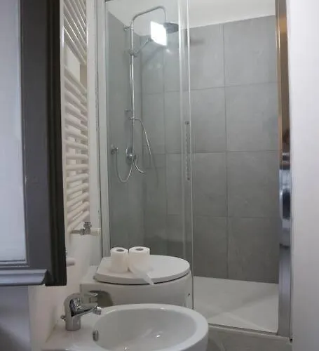 Piazzetta House Stunning View Welcome Cocktail At Il Baretto * Moltrasio