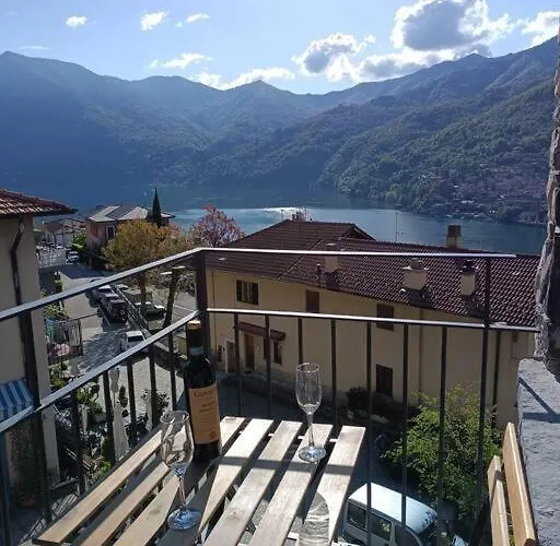 Piazzetta House Stunning View Welcome Cocktail At Il Baretto Lägenhet Moltrasio